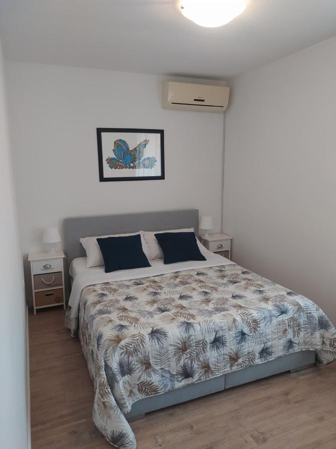 Apartment & Rooms Poppy Rose Zadar Exterior photo
