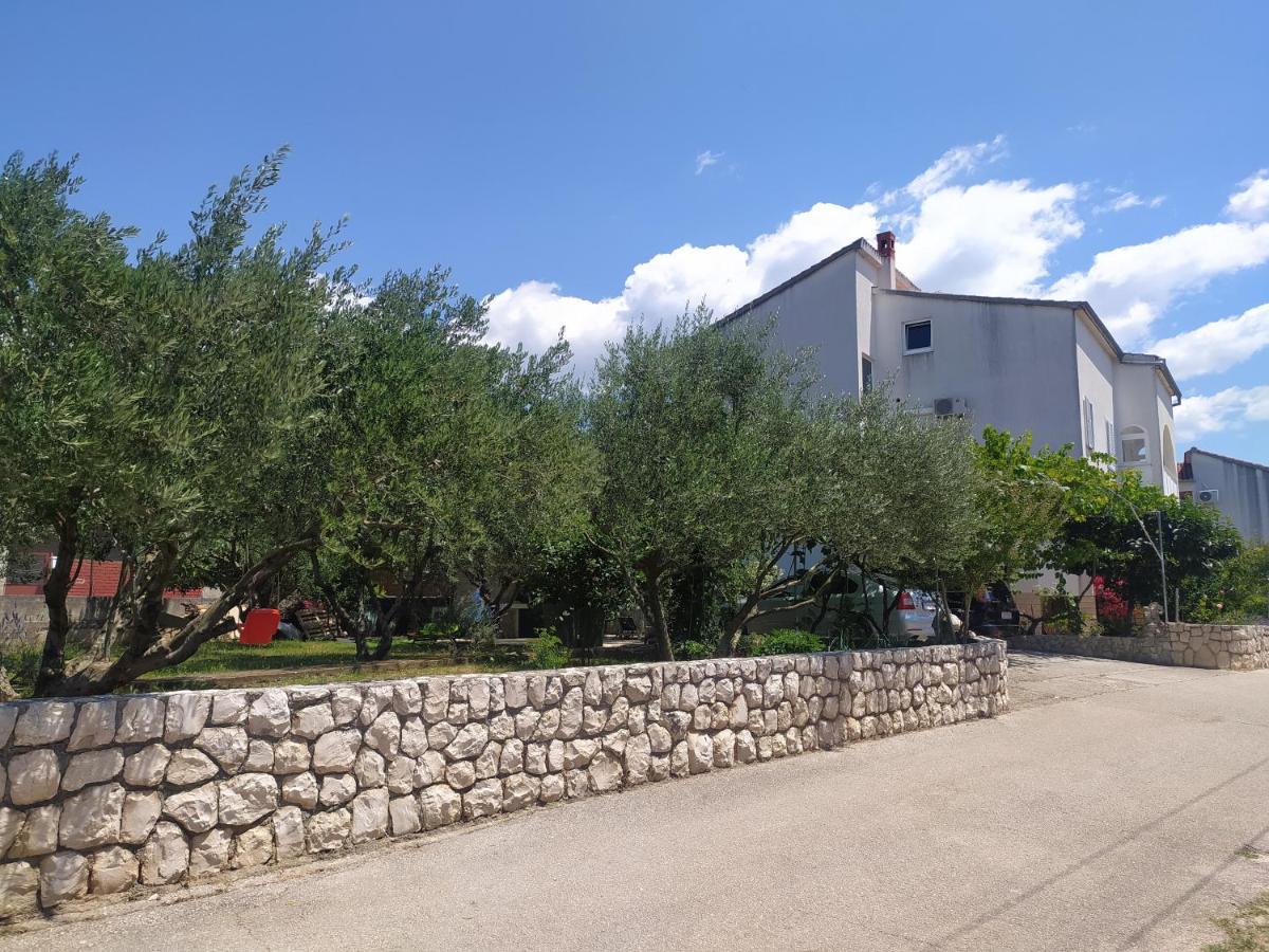Apartment & Rooms Poppy Rose Zadar Exterior photo
